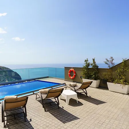 Antonio Villa Arco da Calheta (Madeira)